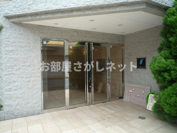 エルニシア上野Ｎｏｒｔｈｅａｓｔ【おとり物件なし】#学生・社会人にオススメ！初期費用分割払いOK！のエントランス