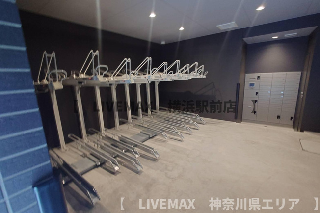 【ロビー】ジオエント横浜関内