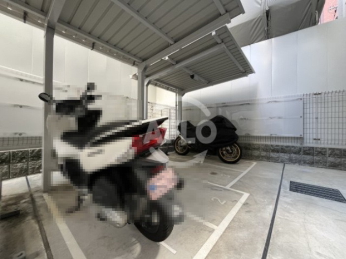 エスリード新大阪ザマークの設備|エスリード新大阪ザ・マーク　バイク置き場