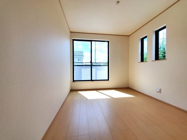 三郷市　高州1丁目　新築戸建　全2棟の洋室|施工例です