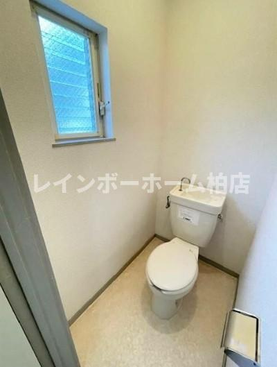 ＼＼【LINE連絡可】接客・申込・契約すべてオンライン完結可／／のトイレ|落ち着いた色調のトイレです
