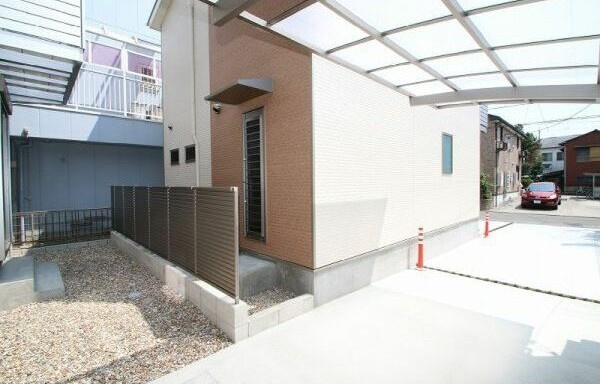 早瀬様戸建賃貸住宅Ｂの駐車場