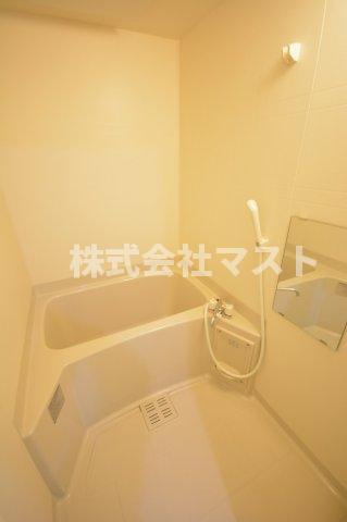 ルシエル難波の浴室