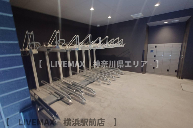 【ロビー】ジオエント横浜関内