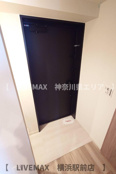 【玄関】ジオエント横浜関内