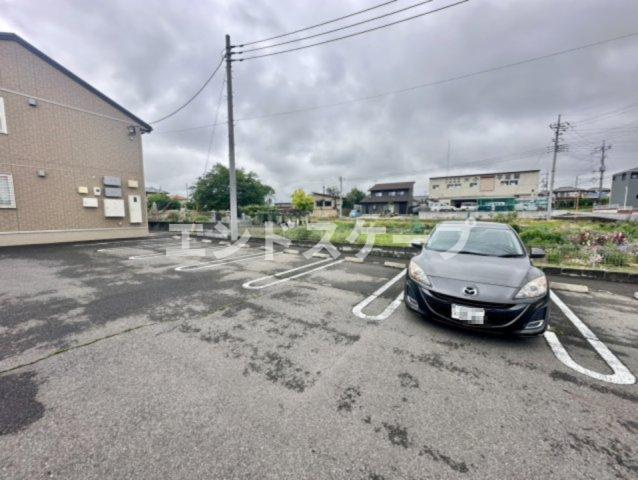 マルベリーの駐車場|高崎、前橋のお部屋探しはエンドスケープまで！お客様の理想お聞かせ下さい♪