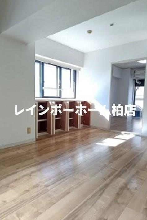 【仲介手数料：50％OFF】対象物件！の居間・リビング