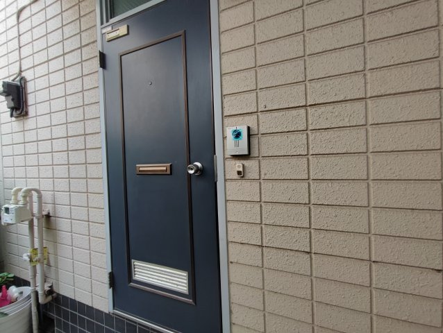 タウンハウスツクモの玄関