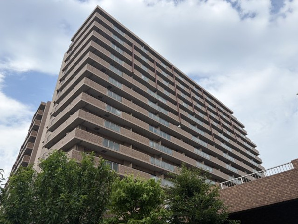 ファミールアクシス八尾の画像