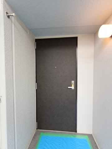 パークフィールドみさと３街区１号館の玄関|明るい玄関です