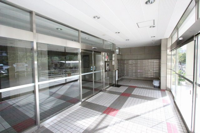 パークフィールドみさと３街区１号館のエントランス|エントランスです