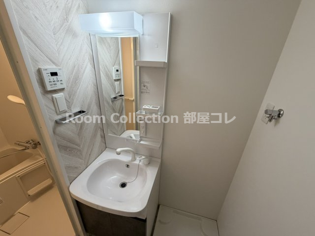 S-RESIDENCE亀島駅前ascent(アセント)の洗面所|※同物件他部屋写真
反転、色違いの場合有
現況優先