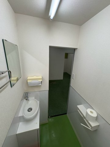 庄内コーポラスＢ棟の洗面所