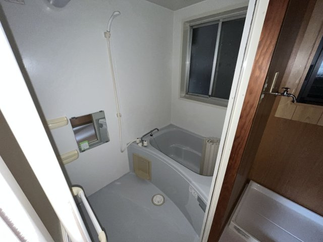 大江アパートⅠの浴室