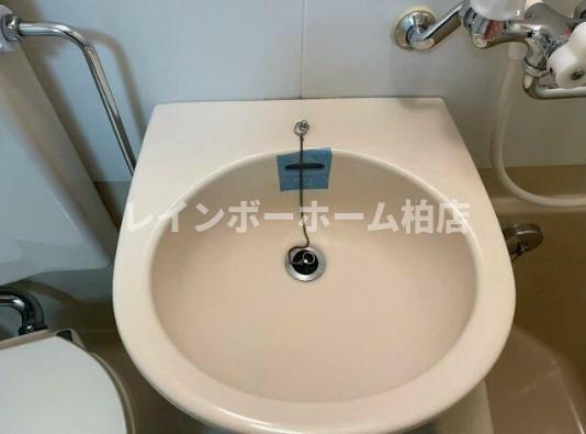 特典：仲介手数料が無料です!!の洗面所|スペースが確保できる洗面所です