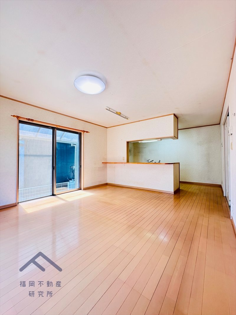糟屋郡粕屋町酒殿２丁目　戸建ての居間・リビング