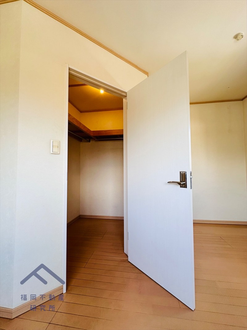 糟屋郡粕屋町酒殿２丁目　戸建ての玄関