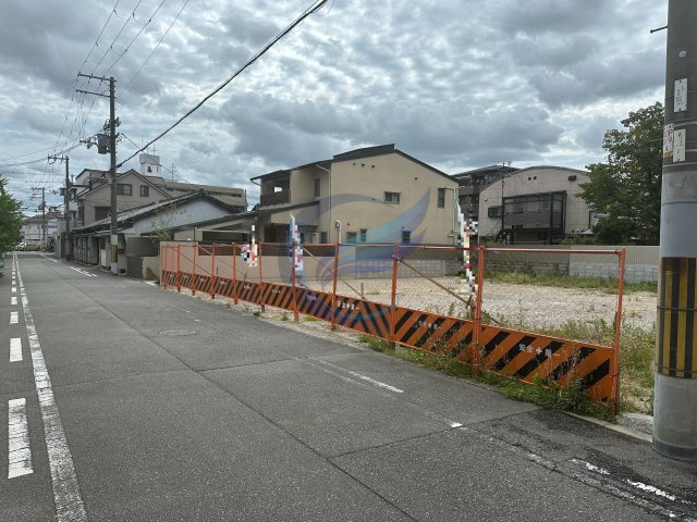 大阪市住吉区長居東２丁目建築条件付土地の前面道路含む現地写真|前面道路含む現地写真です
