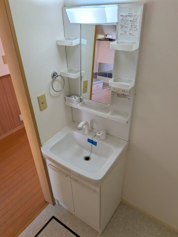 【洗面所】 | テラス夏見台 | 生活に欠かせない独立洗面台です