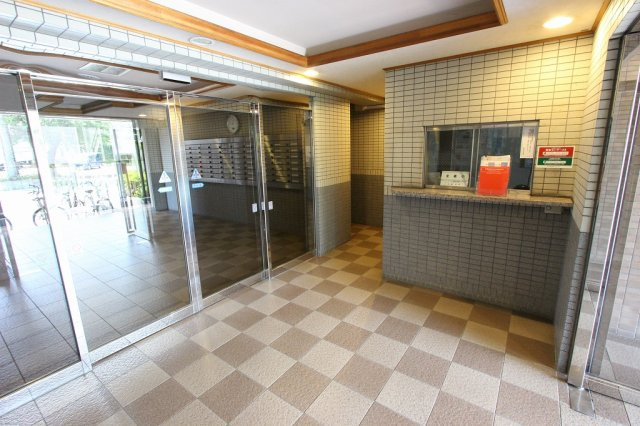 藤和シティコープ三郷のエントランス|毎日通るエントランスはこのようになっています