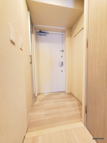 アーバネックス同心Ⅱ 仲介手数料無料の玄関