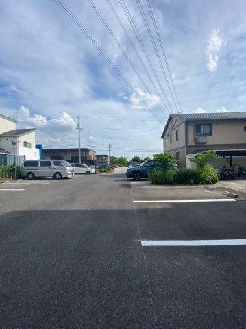 ヴェルジェ　Ａの駐車場