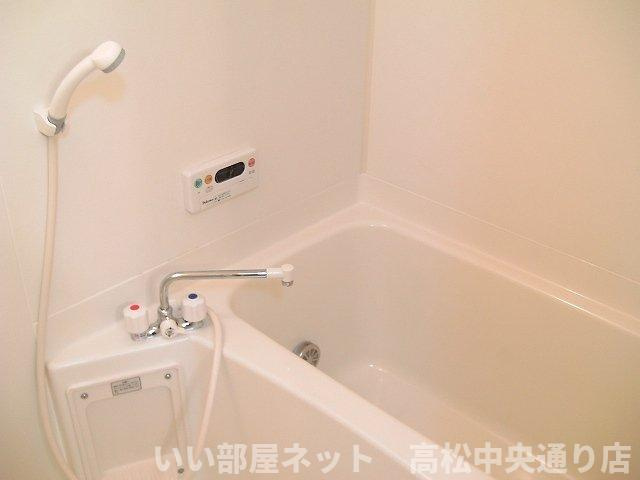 【浴室】 | サニー・エクセレント　Ａ