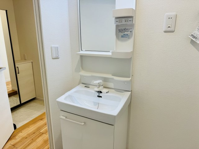 八王子はざま住宅の独立洗面台|～新規交換済の独立洗面台～