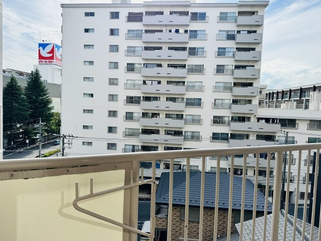 八王子はざま住宅の展望|～陽当たりの良いバルコニー　イトーヨーカドーが徒歩圏内です～