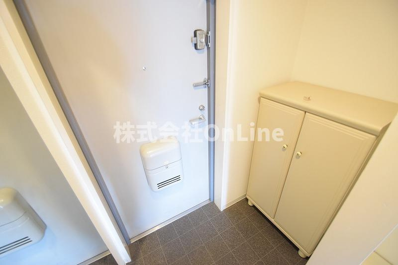 オークハイツの玄関