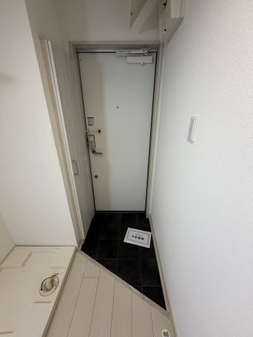 モダンラフォンテ尼崎の玄関