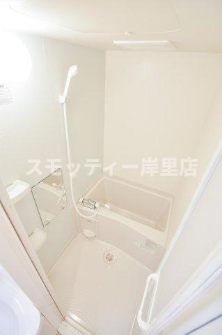 グランパシフィック花園北の浴室