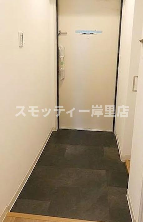 大阪市阿倍野区美章園１丁目の賃貸マンションの玄関