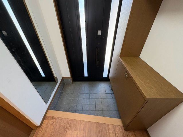 栄生戸建て｜名古屋市の賃貸ならMy賃貸の玄関|栄生戸建て
