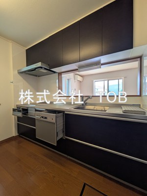 【キッチン】 | 駒井町3丁目戸建 | ３口IHキッチングリル＋食洗器※クリーニング完了前※