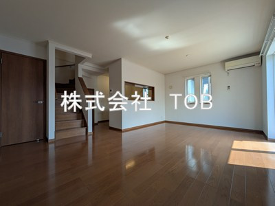 【居間・リビング】 | 駒井町3丁目戸建 | リビング16.7帖※クリーニング完了前※