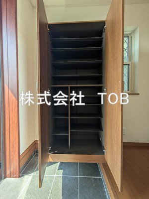 【玄関】 | 駒井町3丁目戸建 | シューズボックス※クリーニング完了前※