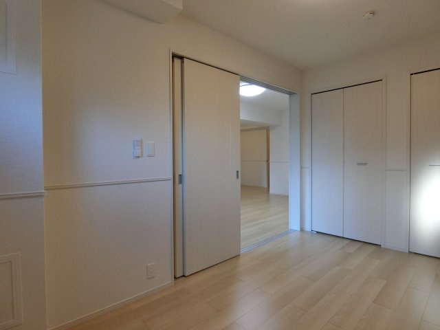 【洋室】 | CASA　SERENA