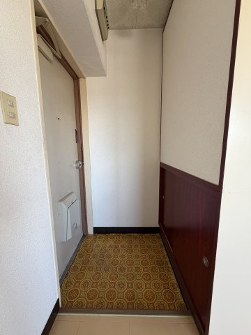 パールマンション錦町の玄関