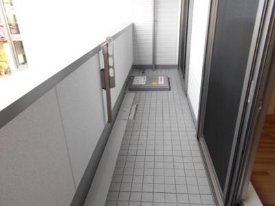【バルコニー】 | ヘルトシュタイン堺東