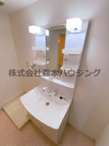 【独立洗面台】 | 　プラウクリエイト | 使いやすい独立洗面台です