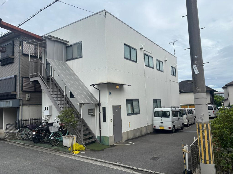 吹田市岸部中１丁目の店舗事務所