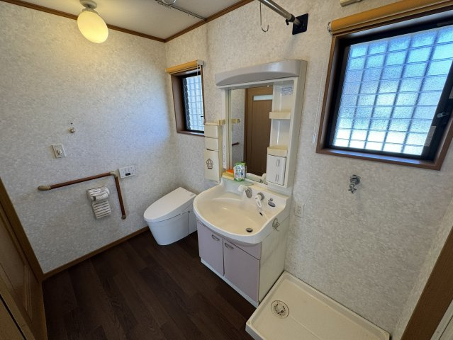 和歌山市鳴神・中古戸建・117089の洗面所
