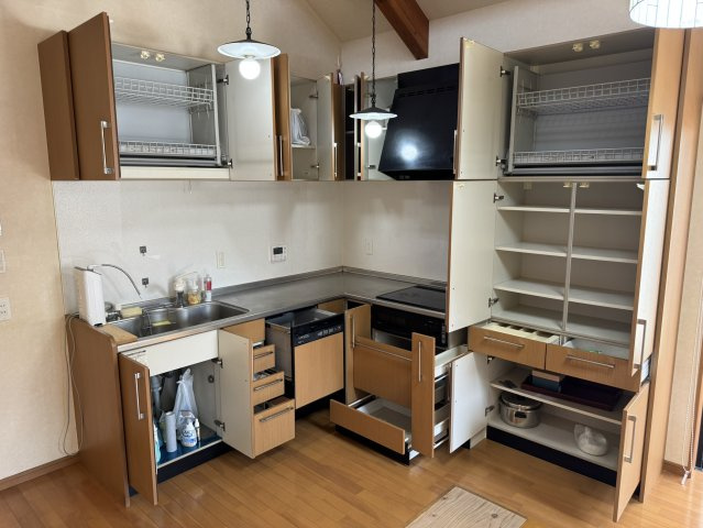 和歌山市鳴神・中古戸建・117089のキッチン