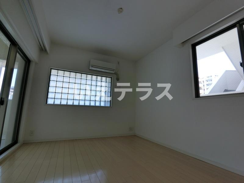 ジークレフ神戸元町の居間・リビング