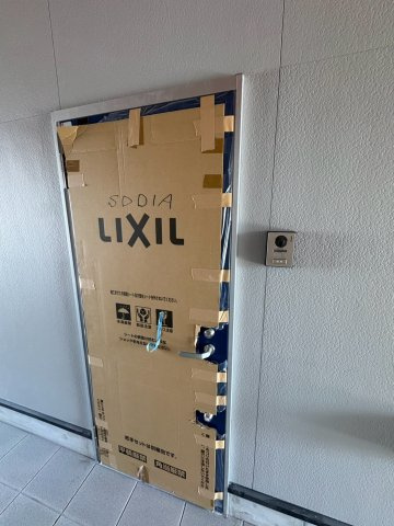 フォンターナCの玄関