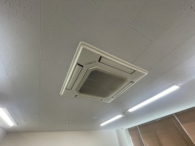 上六ビルの設備