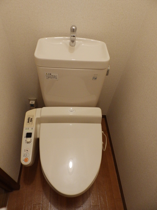 アーバンライフ塩屋台　B棟のトイレ