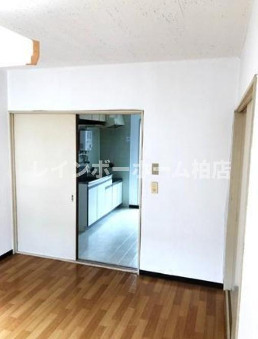 特典：仲介手数料が無料です!!の洋室|別部屋。参考写真。