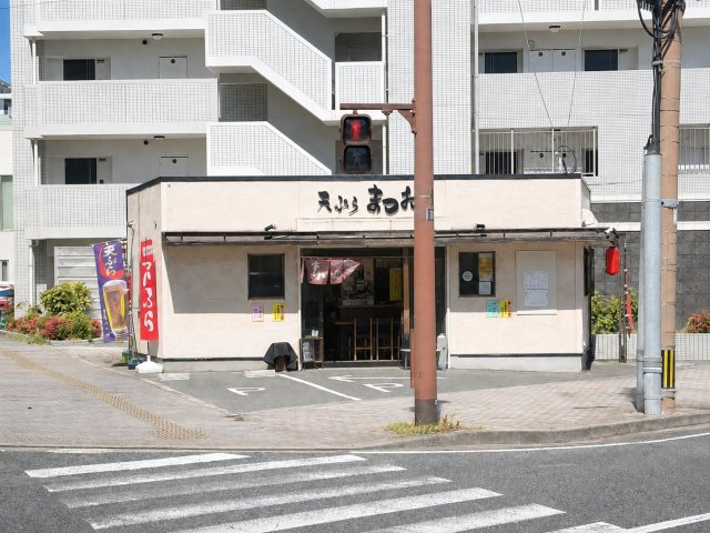 西区愛宕南2丁目店舗　表面利回4.12%